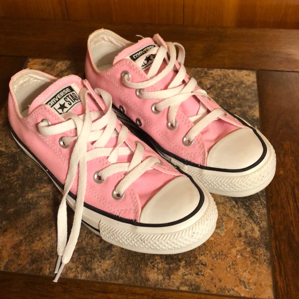 Converse size 6